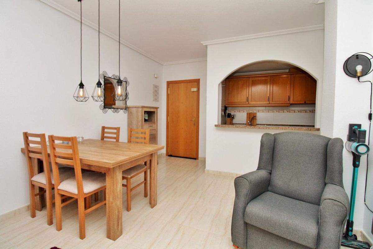 Sale of apartment in Piso en Centro, San Miguel de Salinas, San Miguel de Salinas
photo 5