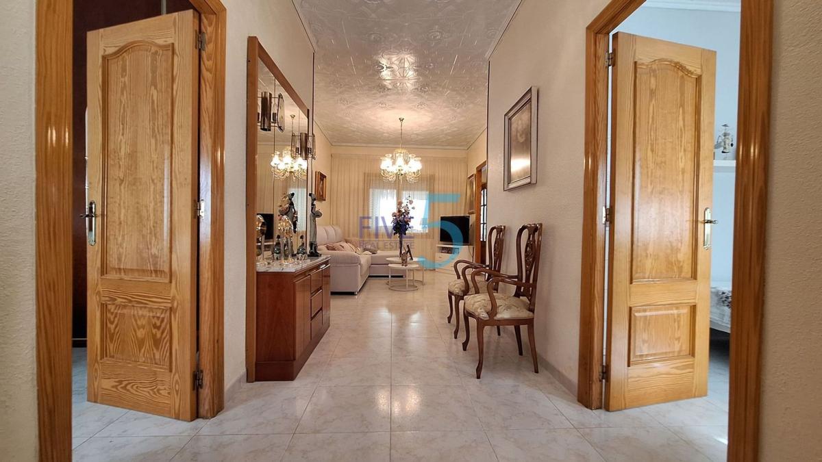 Propiedades en venta y alquiler en España photo 2