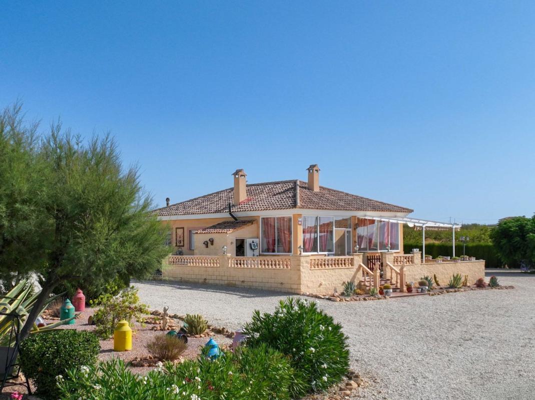 Продажа отдельного шале в Casa o chalet en partida, Pinoso, Пиносo photo 1