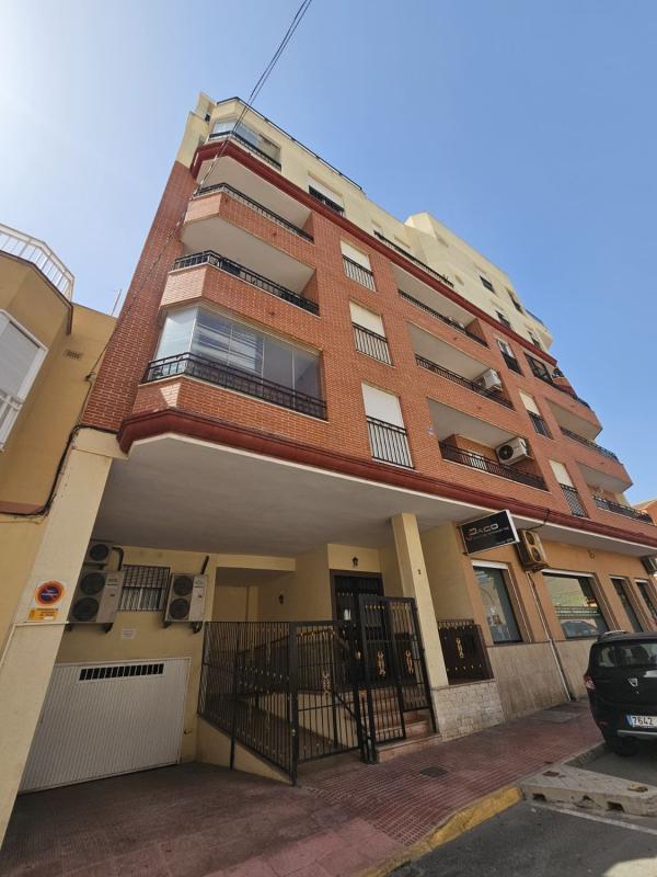Venta de piso en Piso en Calle Migdia, 2, Zona Pueblo, Guardamar del Segura, Guardamar del Segura
photo 1