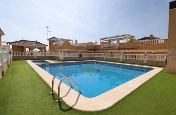 Chalet adosado en Benijofar thumbnail 1