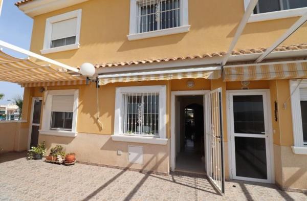 Chalet adosado en Benijofar thumbnail 2