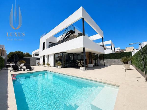 Casa o chalet independiente en Calle de Xile, 32, Balcón de Finestrat-Terra Marina, Finestrat photo 1
