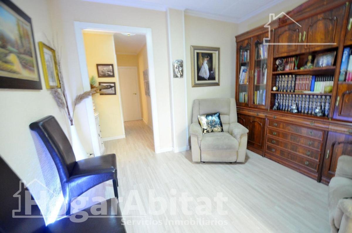 Venta de piso en Piso en Calle Jaime Segarra, Carolinas Bajas, Alicante / Alacant, Alicante / Alacant
photo 3