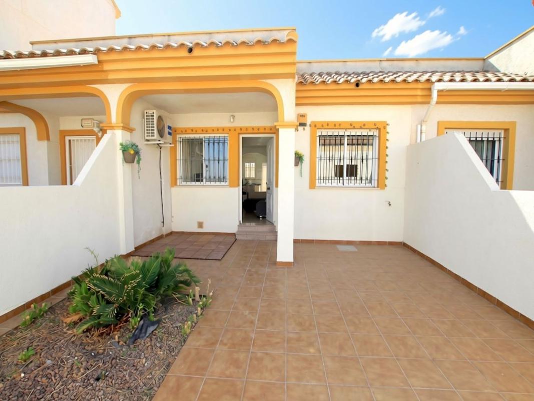 Venta de chalet adosado en Chalet adosado en Calle Francisco García Girona, Daya Nueva , Daya Nueva photo 3
