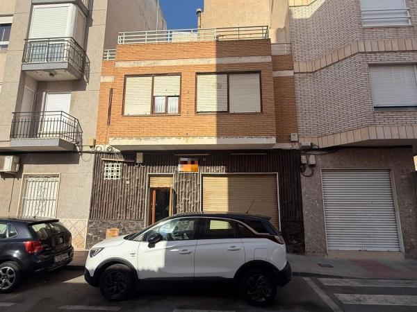 Casa o chalet independiente en Calle Ausiàs March, 24, Zona Pueblo, Guardamar del Segura photo 1