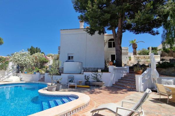 Chalet pareado en Benimantell, Pueblo Acantilado - Lanuza, El Campello photo 1