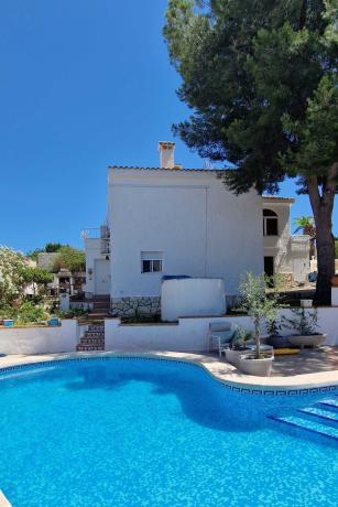 Chalet pareado en Benimantell, Pueblo Acantilado - Lanuza, El Campello photo 2