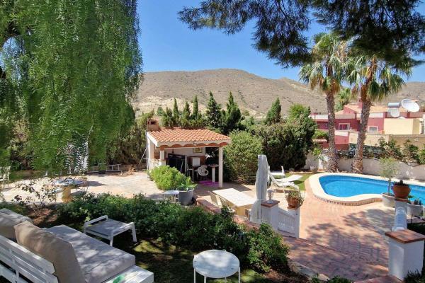Chalet pareado en Benimantell, Pueblo Acantilado - Lanuza, El Campello photo 3