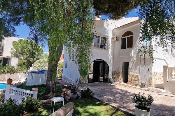 Chalet pareado en Benimantell, Pueblo Acantilado - Lanuza, El Campello photo 4