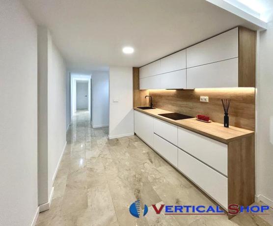 Venta de piso en Piso en Calle General Espartero, Carolinas Altas, Alicante / Alacant, Alicante / Alacant
thumbnail 2