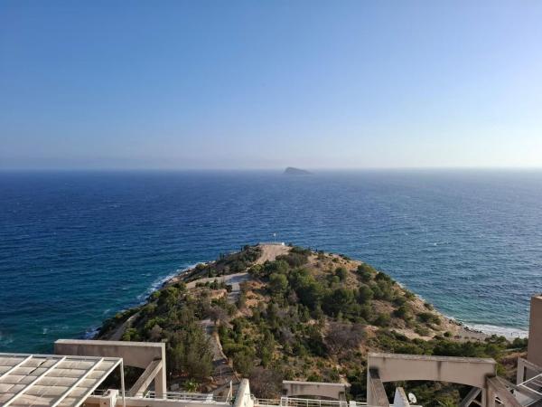 Ático en venta en Ático en Calle Sierra Dorada s/n, Zona Sierra Helada, Benidorm, Benidorm thumbnail 2
