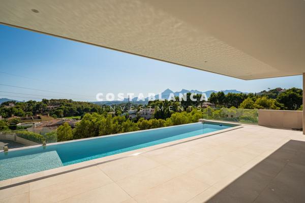 Chalet independiente en venta en Casa o chalet en Avenida Bernia, Altea la Vella, Altea, Altea
photo 1