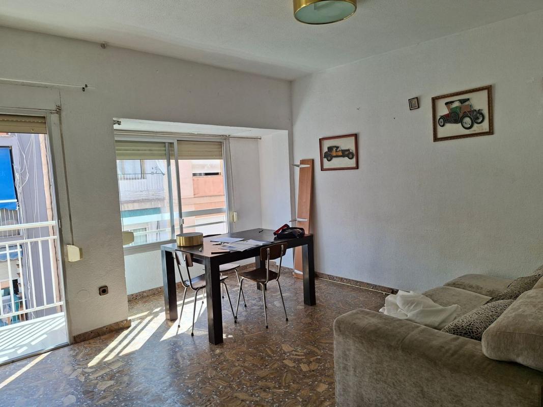 Venta de piso en Piso en Fco Montero Perez, Los Ángeles, Alicante / Alacant, Alicante / Alacant
photo 3
