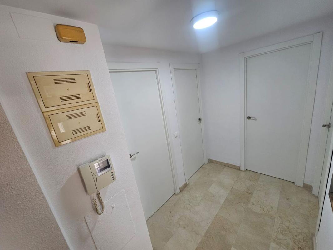 Продажа квартиры на Piso en Mestral, Las Azaleas - Alkadir, La Villajoyosa / Vila Joiosa, Ла Виллахойоса / Вила Хойоса
photo 2