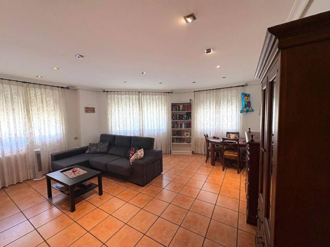 Продажа квартиры на Piso en Calle V.Blasco Ibáñez, Castalla, Касталья
photo 2
