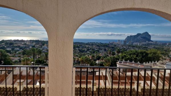 Chalet independiente en venta en Casa o chalet en Calle Imperial Park Resort, Cometa-Carrió, Calpe, Calpe photo 1