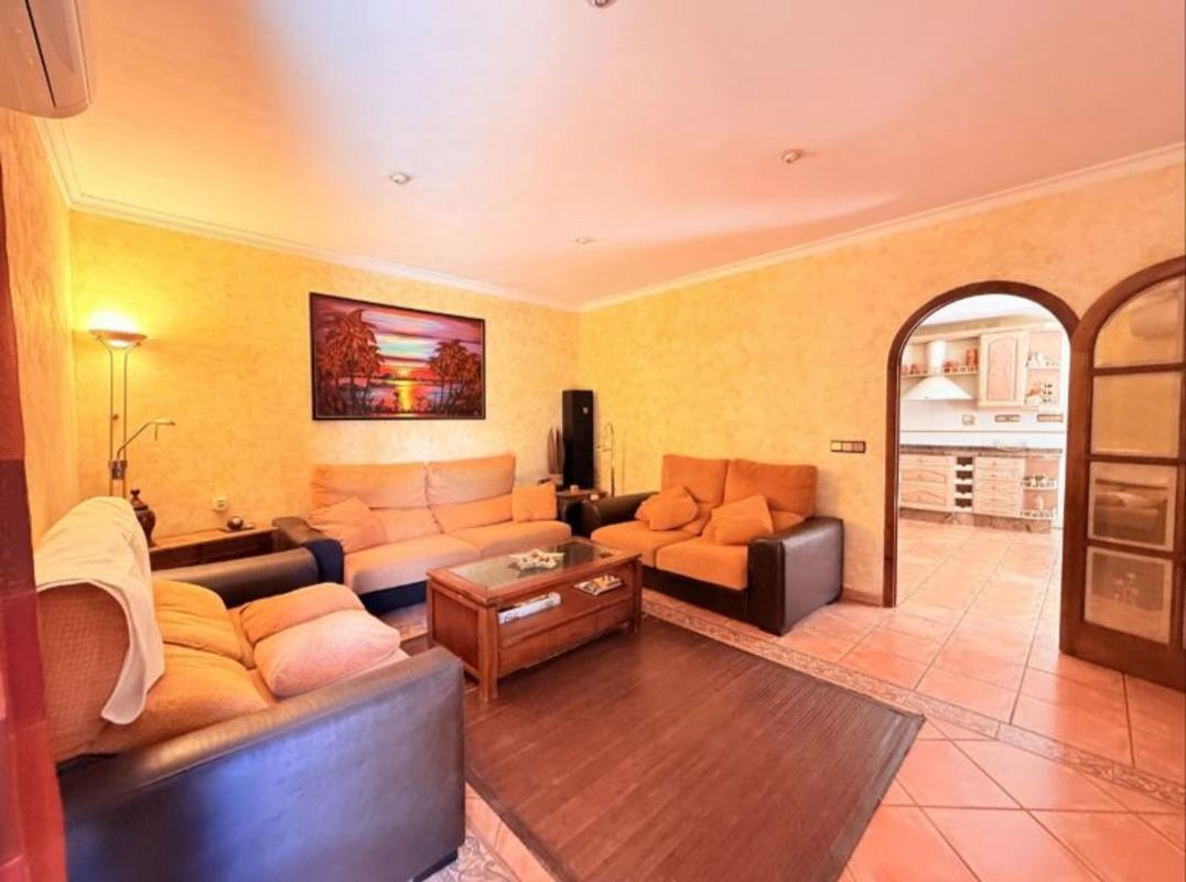 Properties for sale and rent in Spain photo 5