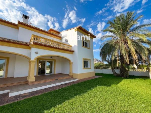 Casa o chalet independiente en Beniarbeig photo 1