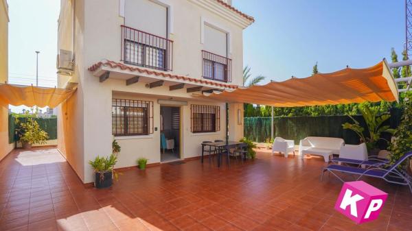 Casa o chalet independiente en Avenida D'Escandinàvia, Gran Vista-Olivo de Oro, Gran Alacant thumbnail 1