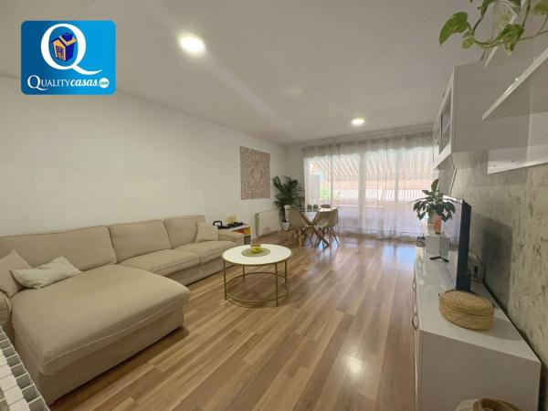 Частный шале на продаже в  Casa o chalet en Los Girasoles, San Vicente del Raspeig, Сан-Висенте-дель-Распейг photo 4