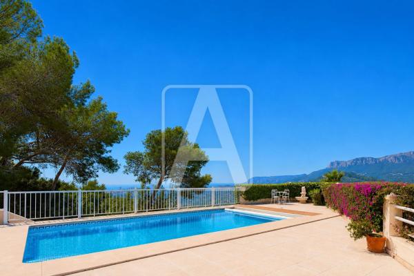 Chalet independiente en venta en Casa o chalet en Cometa-Carrió, Calpe, Calpe thumbnail 3