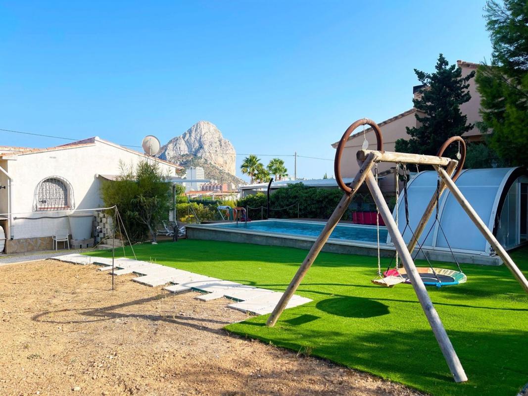 Properties for sale and rent in Spain photo 4