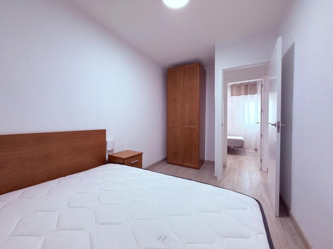 Продажа квартиры на Piso en Calle Pintor Antonio Amorós, Ciudad Elegida, Alicante / Alacant, Аликанте / Алакант
 photo 5