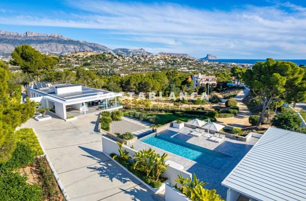 Chalet wolnostojący na sprzedaż w Casa o chalet en Partida el Planet, Altea Pueblo, Altea, Altea photo 1