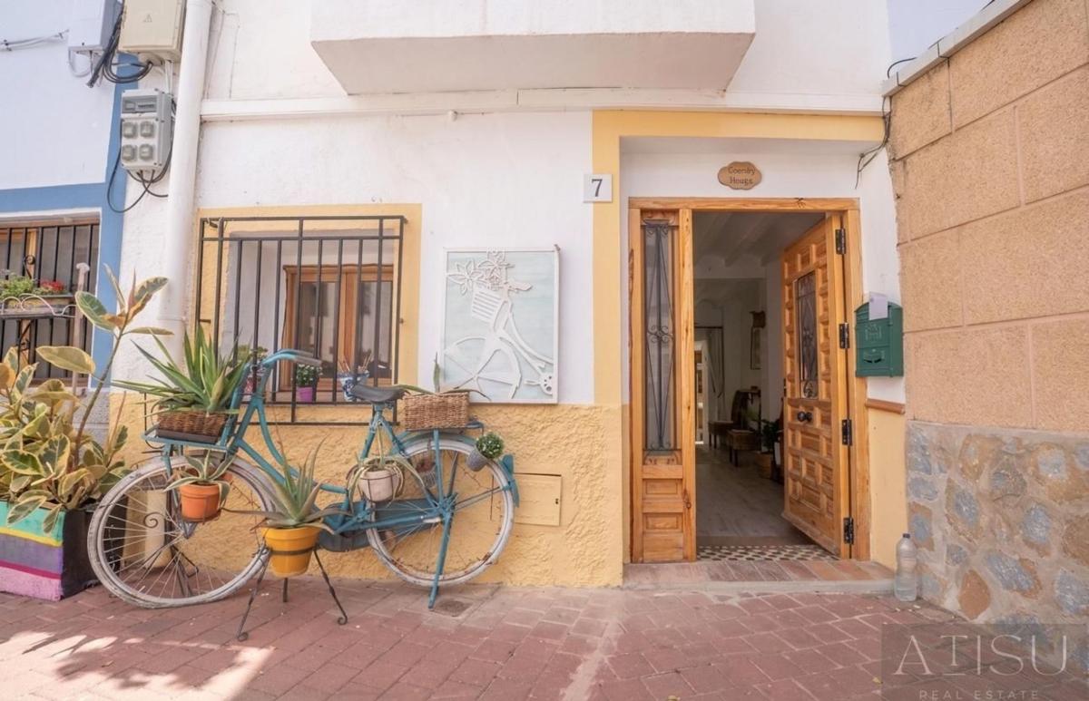 Properties for sale and rent in Spain photo 3