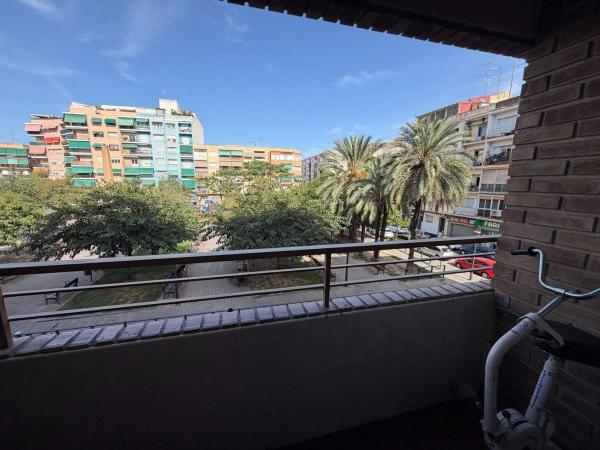 Venta de piso en Piso en Carolinas Altas, Alicante / Alacant, Alicante / Alacant
thumbnail 3