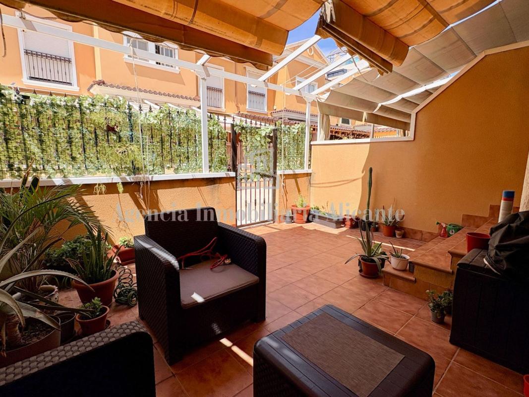 Properties for sale and rent in Spain photo 2