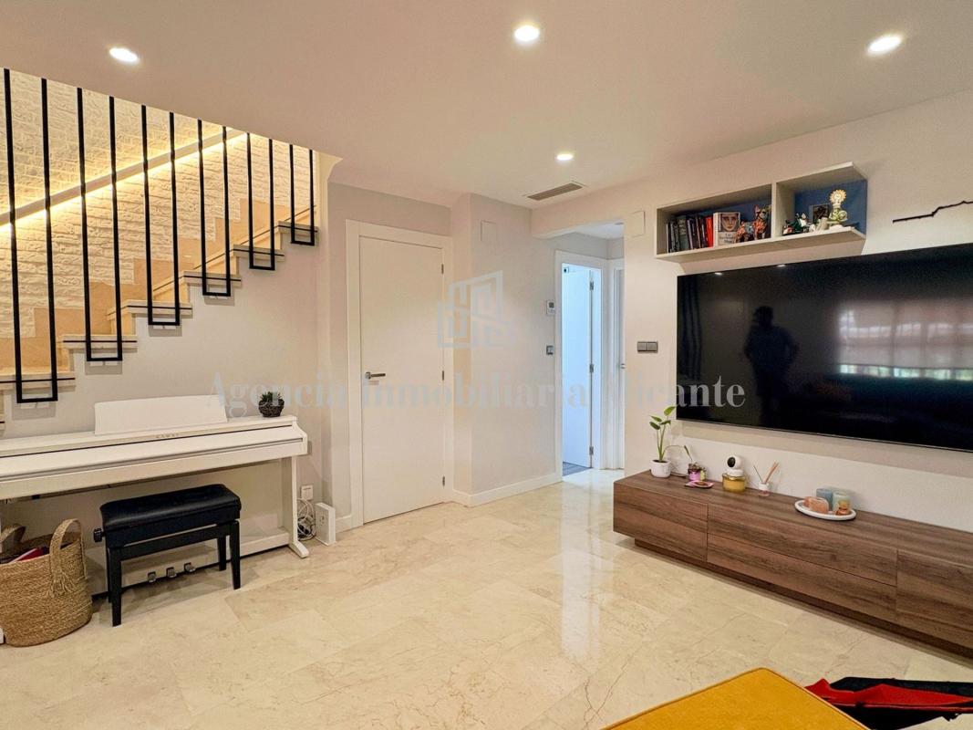 Properties for sale and rent in Spain photo 4