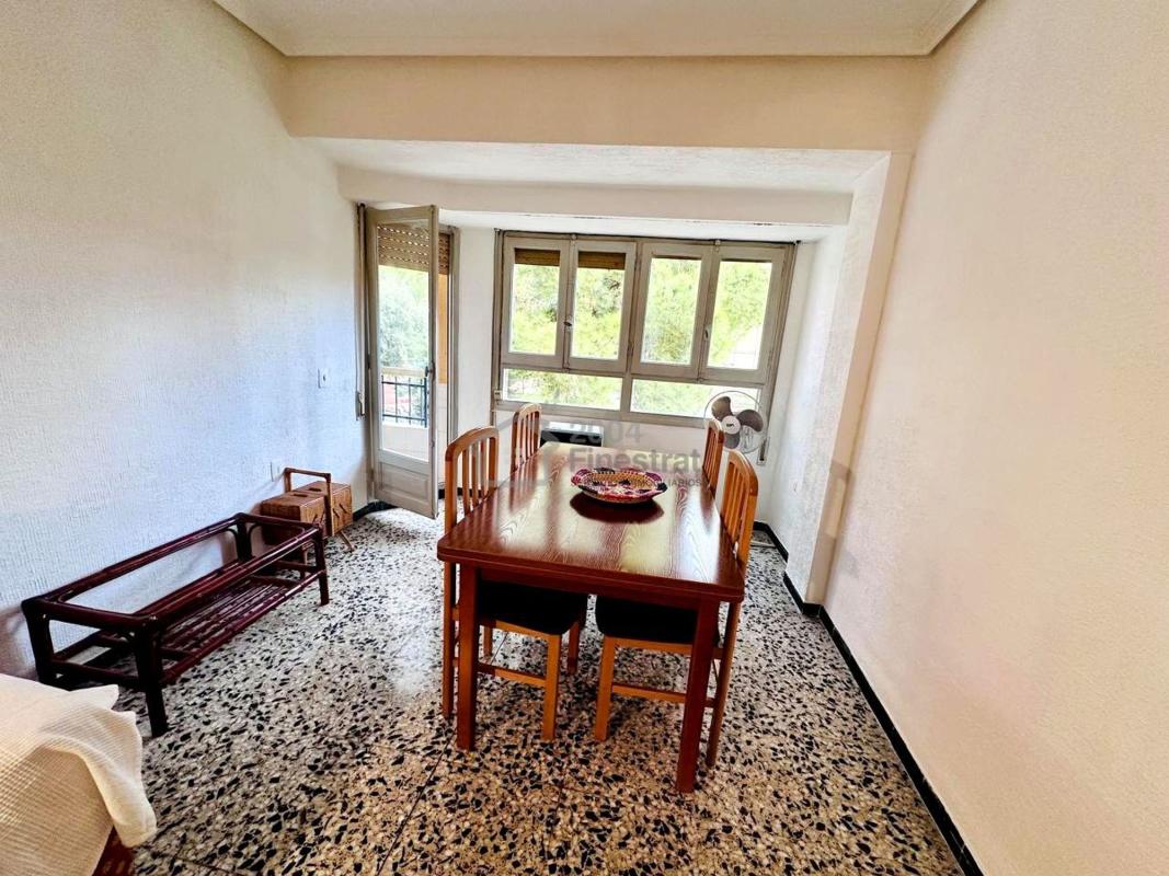 Sale of apartment in Piso en Calle Uruguay, Plaza de Toros - Avenida Chapí - Trinquete, Elda, Elda
 photo 4