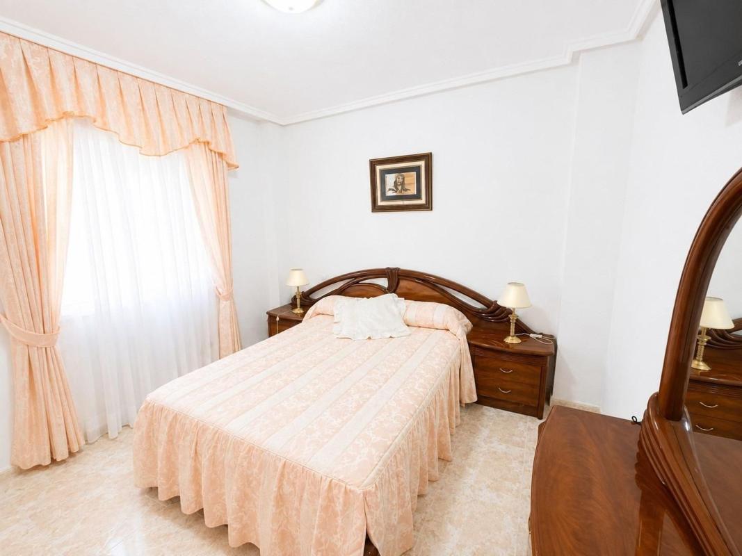 Venta de piso en Piso en Calle la Calera, 12, Antonio Machado, Torrevieja, Torrevieja
 photo 5
