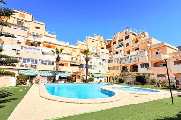 Ático en venta en  Ático en Calle Marcelina, 46, Nueva Torrevieja, Torrevieja, Torrevieja photo 2