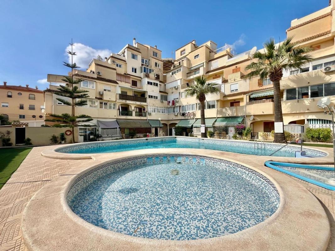 Venta de piso en Piso en Nueva Torrevieja, Torrevieja, Torrevieja
photo 1