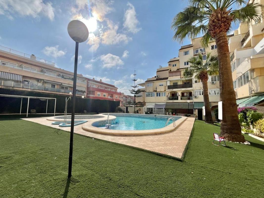 Venta de piso en Piso en Nueva Torrevieja, Torrevieja, Torrevieja
photo 4
