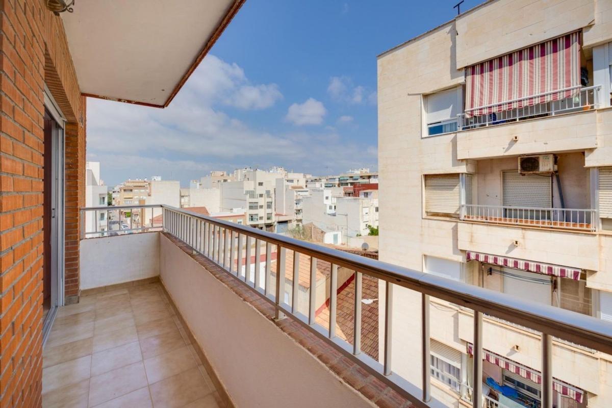 Sprzedaż mieszkania w Piso en Puerto Deportivo, Torrevieja, Torrevieja
 photo 5