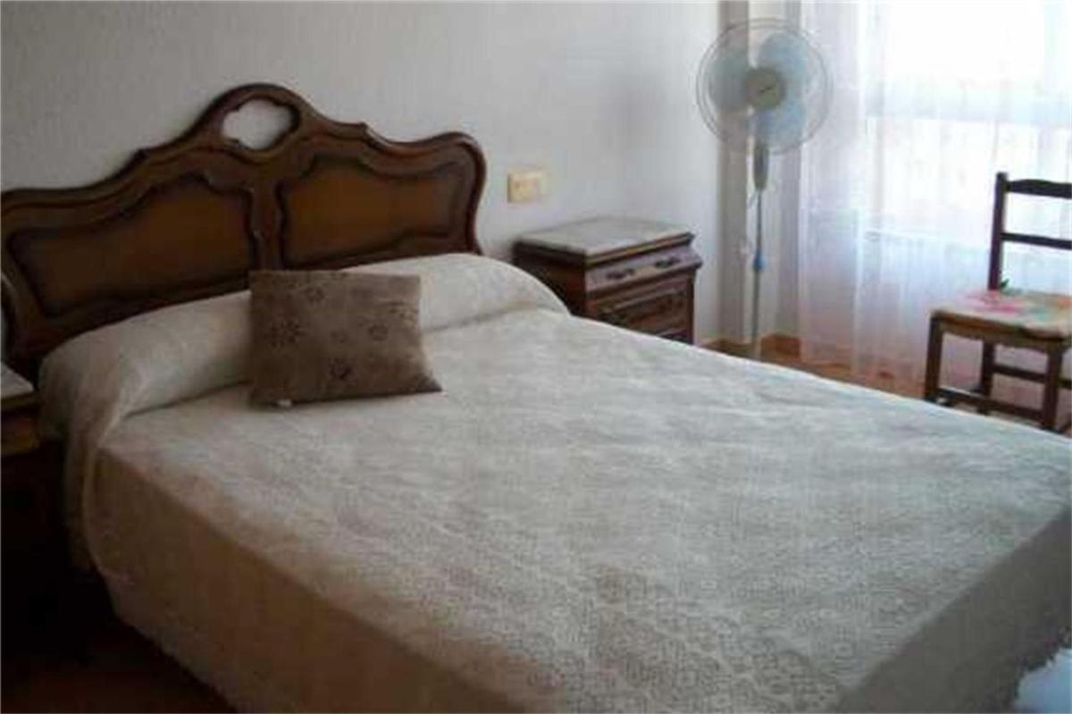 Venta de piso en Piso en Calle Valencia, 10, El Acequión, Torrevieja, Torrevieja
photo 2