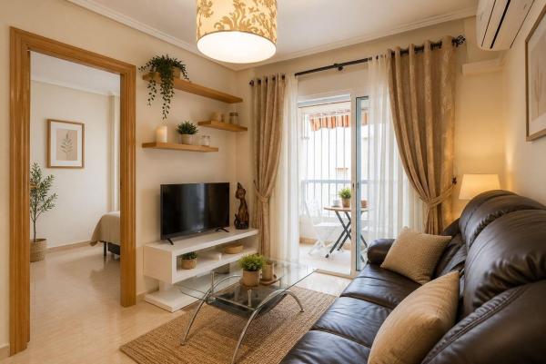 Sale of flat in Piso en Calle Galeón, Avenida Habaneras - Curva de Palangre, Torrevieja, Torrevieja
 photo 1
