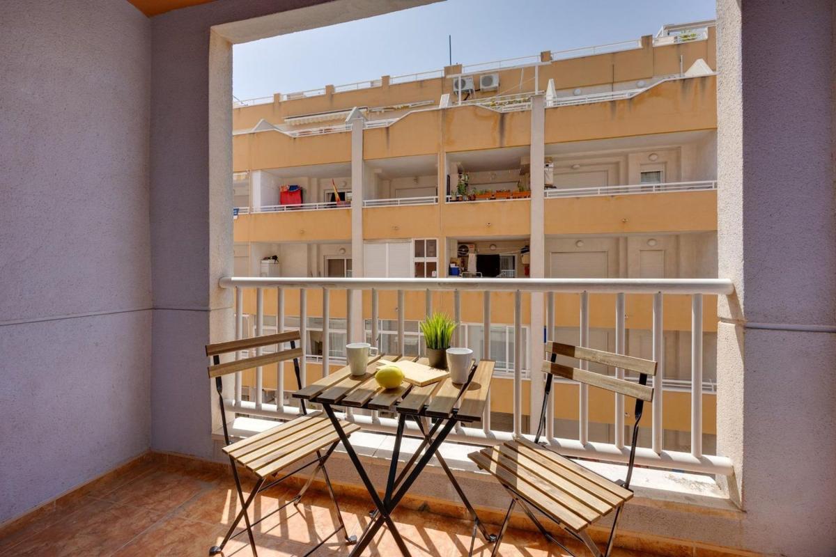 Sprzedaż mieszkania w Piso en Calle la Loma, 40, Antonio Machado, Torrevieja, Torrevieja
photo 3