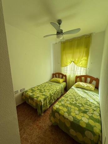 Venta de piso en Piso en Calle Lagunas de Ruidera, 796, Zona Lago - Los Almendros, Orihuela, Orihuela
photo 1