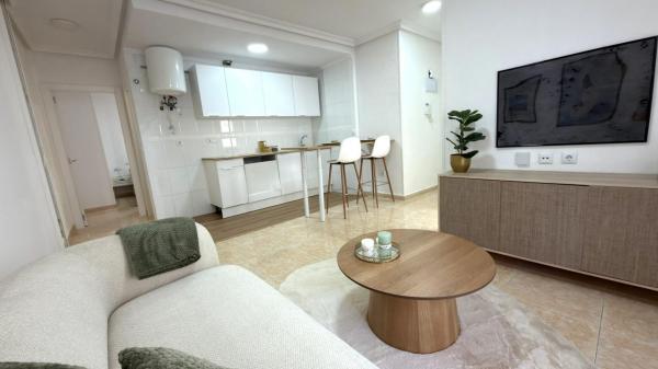Sale of flat in Piso en Avenida Habaneras - Curva de Palangre, Torrevieja, Torrevieja
photo 1