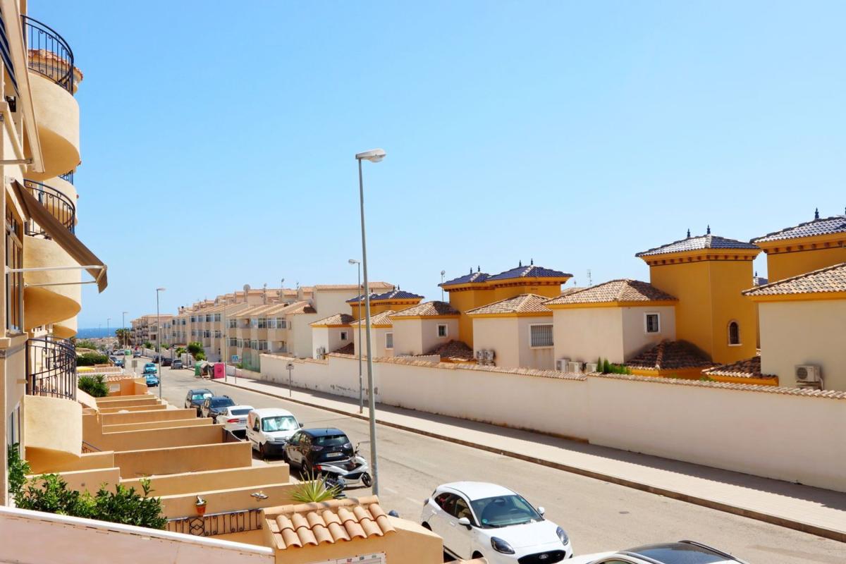 Sprzedaż mieszkania w Piso en Calle Abdelacies, 86, Los Balcones y los Altos, Orihuela, Orihuela
photo 5
