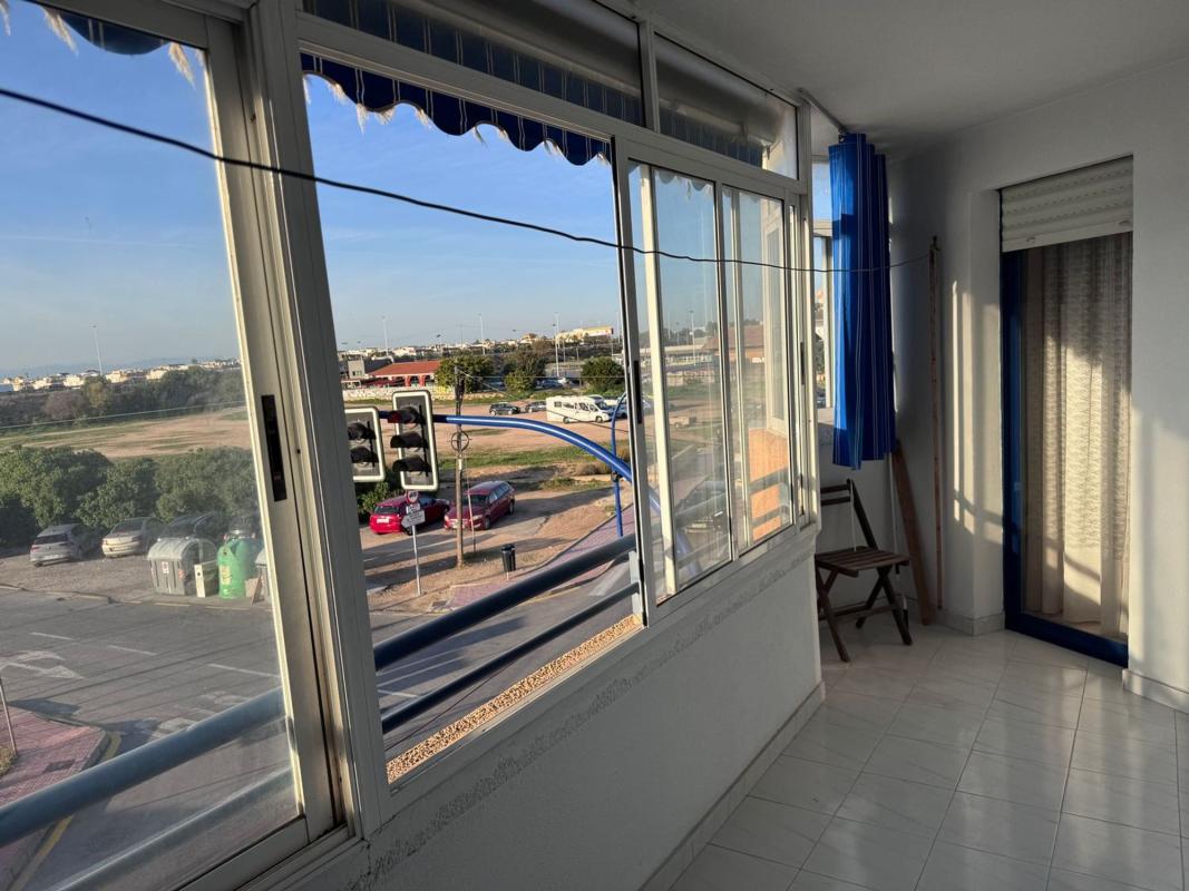 Продажа квартиры на Piso en Calle Urbano Arregui, 1, El Acequión, Torrevieja, Торревьеха
photo 5