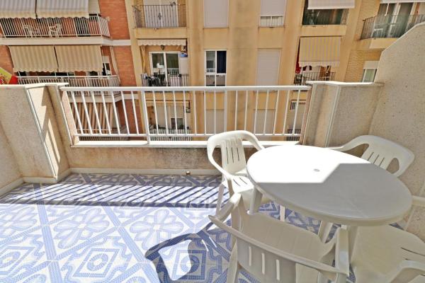 Apartment for sale in Piso en Calle Radio Murcia, Las Piscinas Naturales, Torrevieja, Torrevieja thumbnail 2