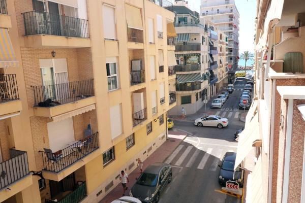 Apartment for sale in Piso en Calle Radio Murcia, Las Piscinas Naturales, Torrevieja, Torrevieja thumbnail 3