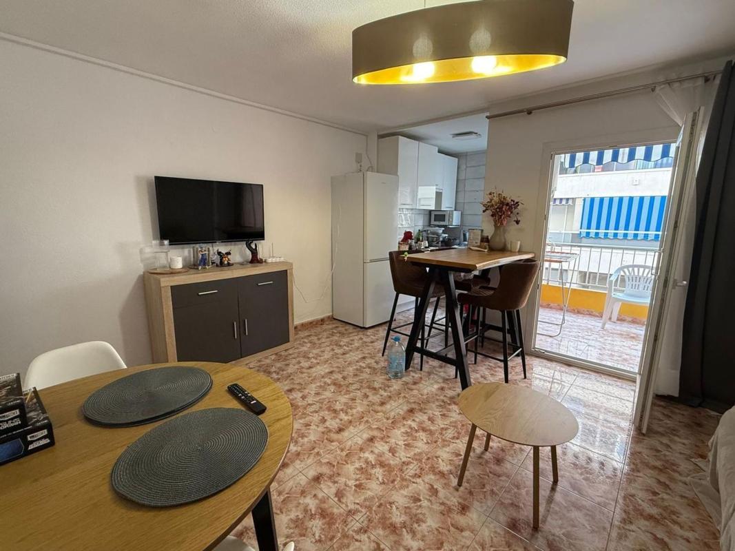 Venta de piso en Piso en Calle Mar Baltico, Playa de los Locos, Torrevieja, Torrevieja
photo 3