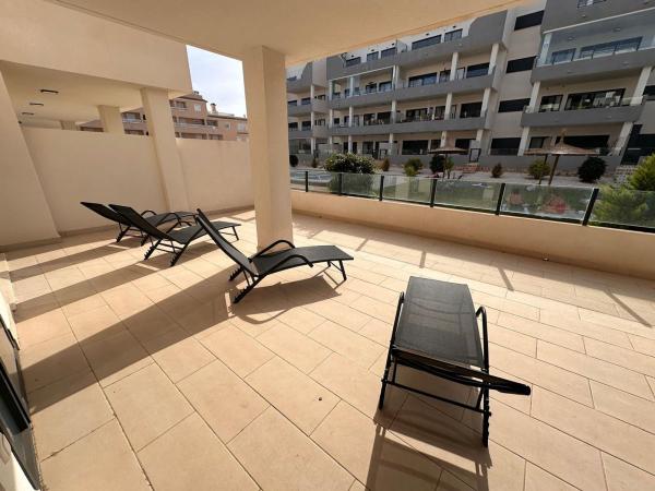 Sprzedaż mieszkania w Piso en Calle Cardamomo, Villamartín, Orihuela, Orihuela
thumbnail 1